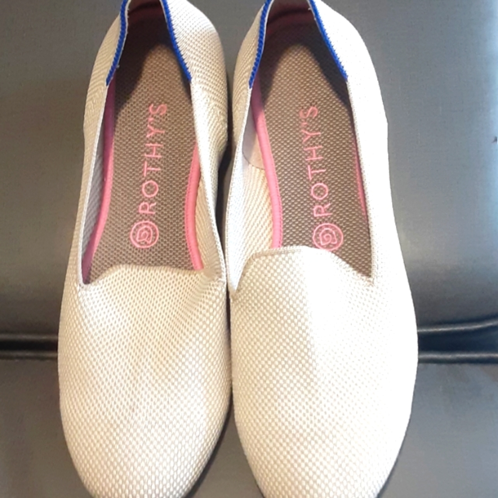 Roth's shoes
